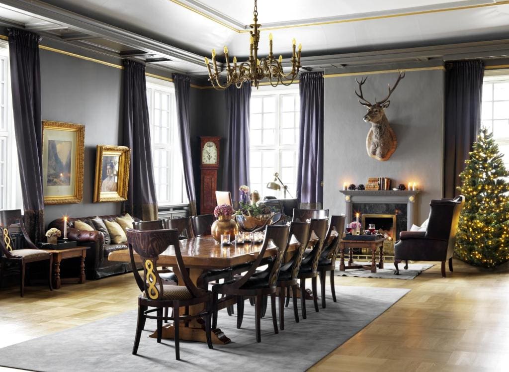 Den klassiske spisestuen på Dr. Holms hotell på Geilo